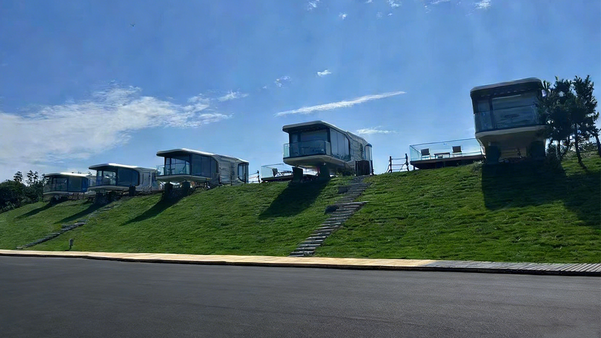 Prefab Glamping Capsule Pods