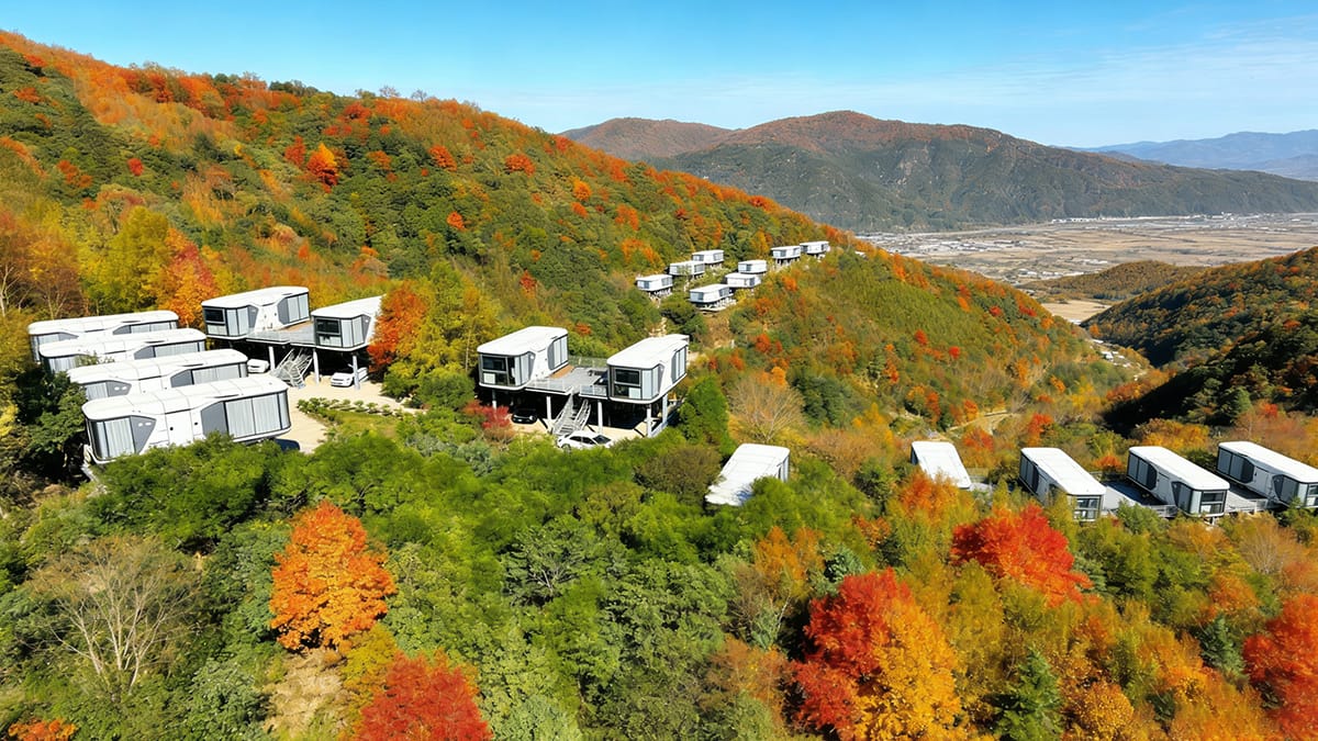 Benefits of Capsule Tiny Houses for Resort Getaways