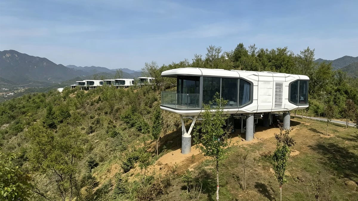 Modern Capsule House For Resort Living