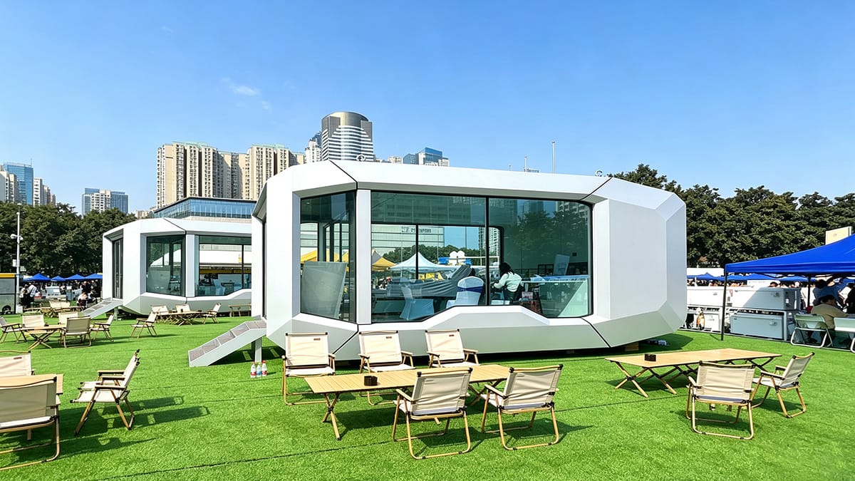 what is an capsule house